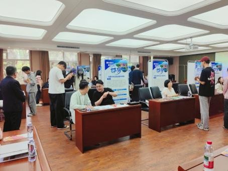 春光映人面，就业展新篇|十大老虎机网站
2025届毕业生联合招聘会圆满完成